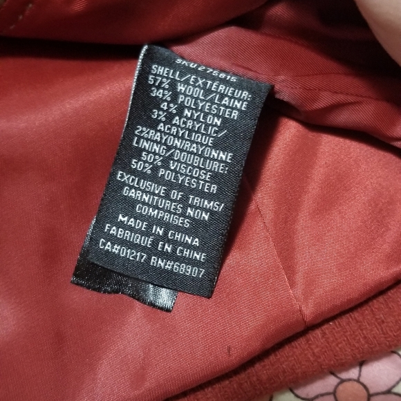 Coat - Picture 4 of 4